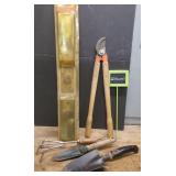 Gardening/Pruning Hand Tools, Garden Stake & NIP Craftsman Mulching/Mower Blade