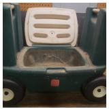 Step 2 Rolling Gardening Seat/Cart - 28in L x 14in D x 22in T