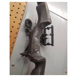 BROWNING VORTEX 5-8128 L Compound Bow with Zippered/Padded Case and Box of Arrow Tips