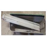 Extra Large Tote with Lid and 24 - 48in Florescent Bulbs