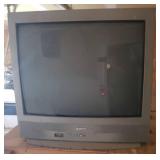 Large SANYO 32in Screen Television - Powers On - HEAVY - Bring Help to Move/Load!