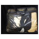 otoez Car Seat Covers Full Set, 5 Seat Pink Leather Seat Cover for Car, Waterproof Automotive Front and Back Seat Protectors for Most Sedens Trucks SUVs, Black & Pink - Retail: $87 otoez Car Seat Covers Full Set, 5 Seat Pink Leather Seat Cover for Car, Waterproof Automotive Front and Back Seat Protectors for Most Sedens Trucks SUVs, Black & Pink - Retail: $87