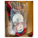 $51 Glitzhome 42" H Metal Joy Penguin Yard Stake Lawn D cor