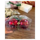 Ochine Glittering Christmas Tree Balls Red Green Ornaments