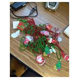 16 Pcs Christmas Tree Pendant Beads Party Holiday Necklaces