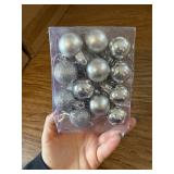 24 Mini Shatterproof Xmas Balls, 3cm/1.1