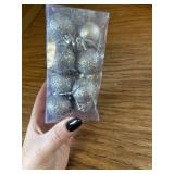 24 Mini Shatterproof Xmas Balls, 3cm/1.1