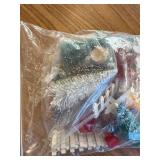 Vinsot 110Pcs Christmas Miniature Fairy Kit Xmas Village Decor