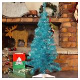Juegoal 4 FT Pre-lit Xmas Tree, Green Tinsel, 70 LED Lights