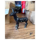DN DECONATION Black Reindeer Figurine Set, Resin Home Decor