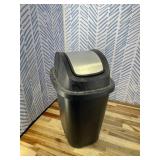 Rubbermaid Commercial Products Swing Top Wastebasket Lid, Compatible with 28QT/7G RCP Wastebaskets, Black