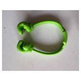 7 pumps, phone holder and kitchen sink cover