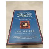 New Moon Astrology by Jan Spiller (2001)