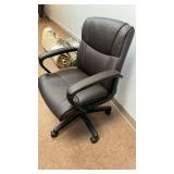 Executive Brown   Office Chair - Retail: $45