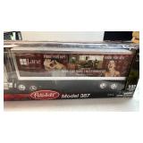 Radio Control Peterbilt Model 387 Truck 1:32 Scale - Retail: $75