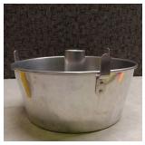 Aluminum Angel Food Cake Pan Set