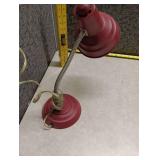 Working Mid-Century Gooseneck Desk Lamp