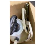 Chapin SureSpray Deluxe 2G/8L Sprayer