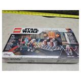 LEGO - Star Wars Duel on Mandalore 75310 - open box