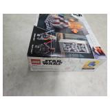 LEGO - Star Wars Duel on Mandalore 75310 - open box