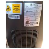 Ice maker Qmy power on-works  - Retail: $75