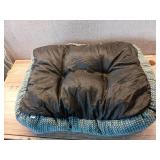 INVENHO Small Dog Bed Orthopedic Warming Soft Calming Sleeping Durable with Anti-Slip Bottom