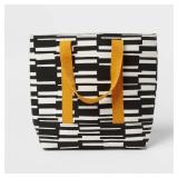 Foster Lunch Tote Black - Room Essentialsâ¢