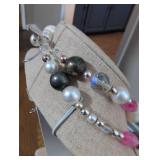 Elegant Pearl and Crystal Beaded Necklace with Pink Accents