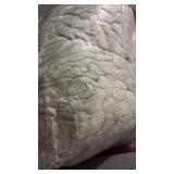 Vessia Flannel Fleece Twin Size Blanket(60x80 inch), 3D Jacquard Sage Green Fuzzy and Warm Blanket for Couch,Sofa, 300GSM Super Soft Touch Cozy Lightweight Bed Home Decor for All-Season