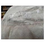 White Shag Area Rug 9x12 - Retail: $119