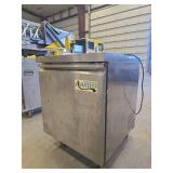 Avantco Commercial Undercounter Refrigerator Model 178SSUC27FHC