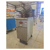 Avantco FF300-N Commercial Deep Fryer - Natural Gas