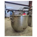 Commercial 20-Quart Stainless Steel Mixing Bowl with Wire Whip