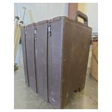 CARLISLE Insulated Beverage Dispenser.