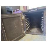 Rubbermaid Industrial Storage Container - Hot Box