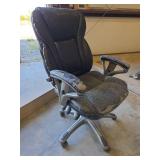 Metal Office Desk with Double Pedestal Drawers and Black Leather Chair