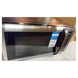 Farberware 1.6 Cu. Ft Countertop Microwave Oven  1100 Watts  Stainless Steel - Retail: $197.81