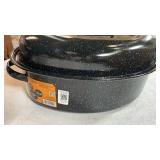 Granite Ware 18  Covered Oval Roaster  15 Pound Capacity  Roasting Pan