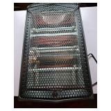 Midea 1500W Quartz Electric Space Heater  MSH20Q3ABB  Black