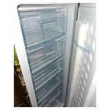 Mossy Oak 7-cu ft Manual Defrost Upright Freezer (Camouflage) - Dent, Powers on