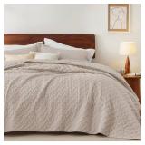 Bedsure Quilts King Size - Lightweight Bedspreads King Size with Basket Weave Pattern, Soft Quilt Bedding, Light Beige Comforter Coverlet for All Seasons (106 x 96") - Retail: $46"