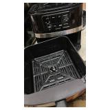 Cuisinart Air Fryer, 4.5-Quart Basket Fryer with 4 Cooking Functions to Air Fry, Roast, Bake, and Keep Warm, 4 Airfryer Presets, Dishwasher-Safe Parts, AIR-160NAS, Stainless Steel & Black - Retail: $1