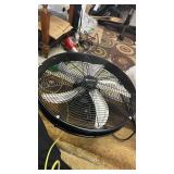 Utilitech 20-in 120 -Volt 3 -Speed High Velocity Indoor/Outdoor Black Pedestal FanMISSING LOCK ON STAND - Retail: $150