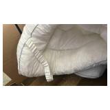 Decroom 3 Inch Memory Foam Mattress Topper Queen Size for Back Pain Relief, Thicked Down Alternative-Lined Mattress Pad, Filled with Breathable & Soft Memory Foam Pillow Top, 80x60x3 Inch - Retail