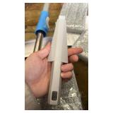 Microfiber Wet Mops 24 in Heavy Duty Flat Floor Mop Adjustable Handle with 4 Washable Mop ClothesHANDLE MALFUNCTION  - Retail: $32