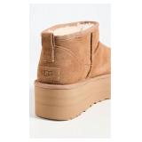 APPEARS NEW - Brand NEW UGG Women