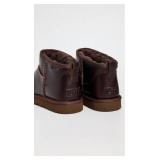 APPEARS NEW - BRAND NEW UGG Men