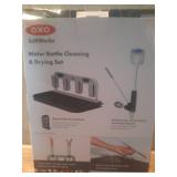 OXO SoftWorks Water Bottle Cleaning & Drying Set
