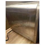 Gourmia XL Digital Air Fryer Toaster Oven with Single-Pull French Doors - Retail: $190