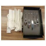 Gourmet Settings 20-Piece Stainless Steel Flatware Set Mode